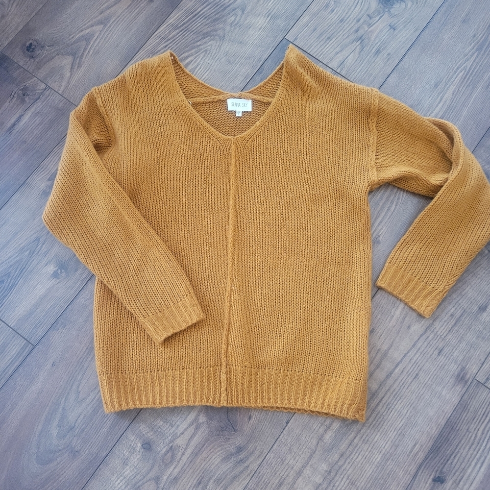 Sienna Sky V-Neck Sweater in Burnt Orange/ Rust Color Cozy Sheek Size Small